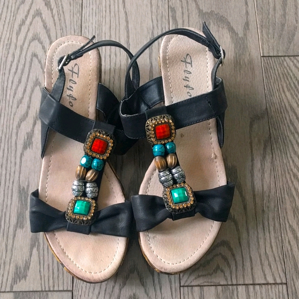 Nice black sandals by fly fox🌺🌺🌺